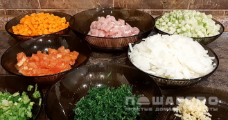 Фото приготовления рецепта: Узбекский лагман с редькой - шаг 1