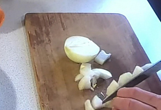 Фото приготовления рецепта: Овощное рагу с курицей - шаг 1
