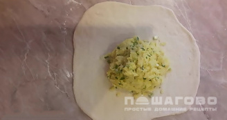 Фото приготовления рецепта: Осетинский пирог на сметане - шаг 8