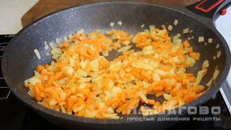 Фото приготовления рецепта: Запорожский суп из квашенной капусты - шаг 3