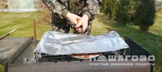 Фото приготовления рецепта: Вкусная пицца на гриле - шаг 2
