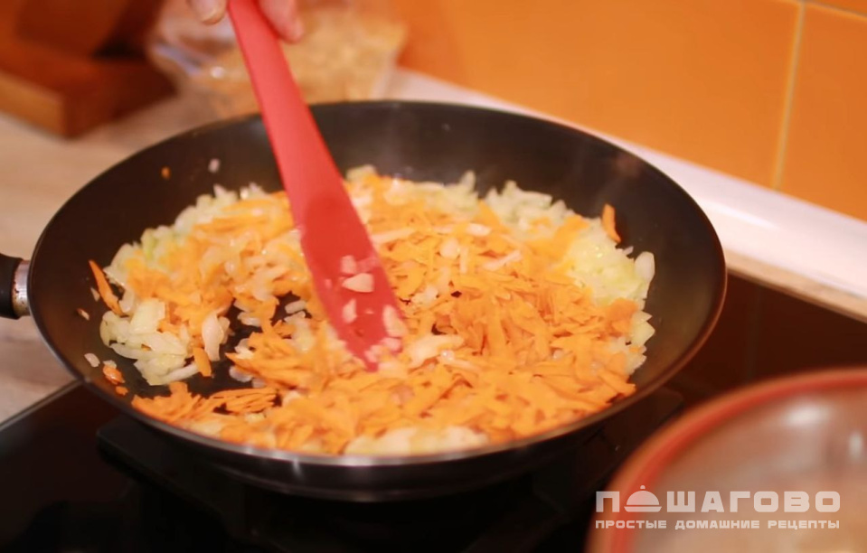 Фото приготовления рецепта: Густой голландский гороховый суп - шаг 2
