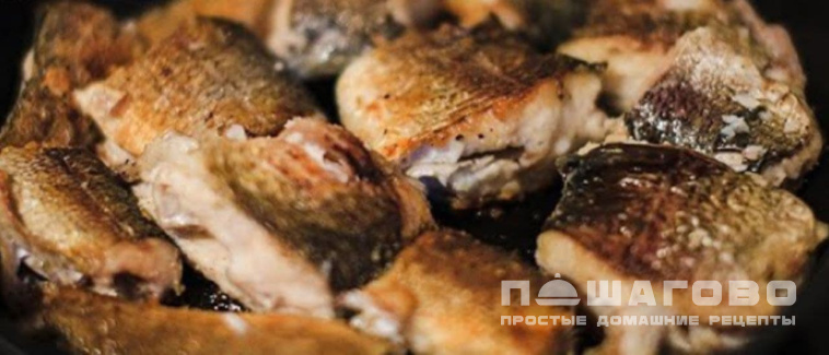 Хариус на сковороде