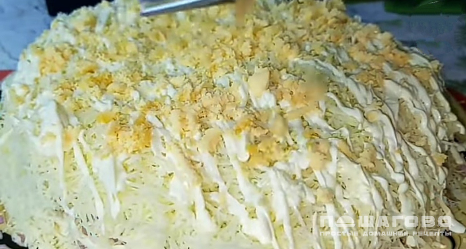 Фото приготовления рецепта: Салат "Подсолнух" 🌻 с курицей и грибами - шаг 7