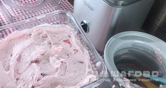 Фото приготовления рецепта: Мороженое в мороженице - шаг 6