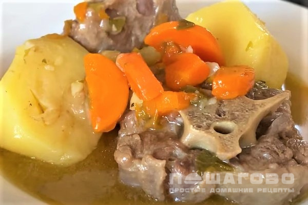 Говяжьи хвосты с овощами