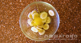 Фото приготовления рецепта: Тайские блинчики-роти с бананом - шаг 6