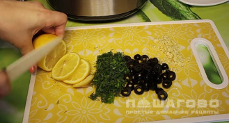 Фото приготовления рецепта: Солянка в мультиварке с копчеными ребрышками - шаг 11