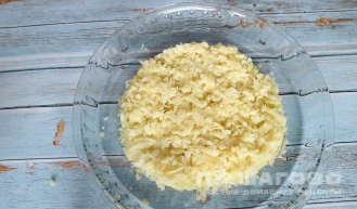 Фото приготовления рецепта: Салат «Мимоза» с картошкой - шаг 1