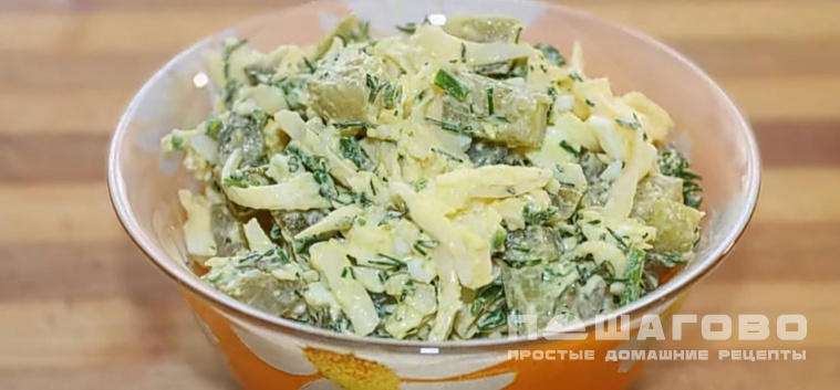 Огурцы с луком