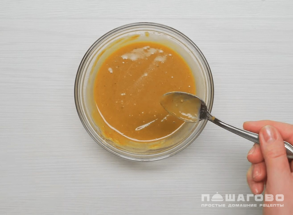 Фото приготовления рецепта: Домашний гуляш из свинины - шаг 4