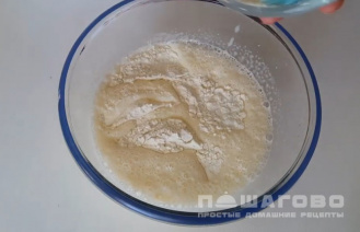 Фото приготовления рецепта: Торт медовый бисквит - шаг 3
