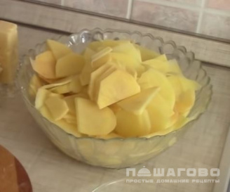 Фото приготовления рецепта: Картофель в молоке - шаг 1