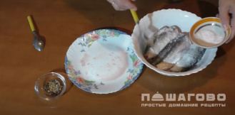 Фото приготовления рецепта: Пелядь (сырок) пряного посола - шаг 2