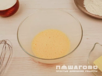 Фото приготовления рецепта: Апельсиновый бисквит - шаг 3