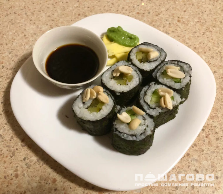 Роллы с огурцом