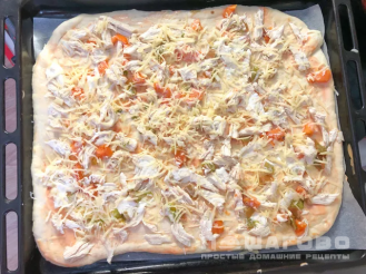 Фото приготовления рецепта: Пицца с курицей - шаг 1