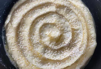 Фото приготовления рецепта: Пирог с адыгейским сыром - шаг 5