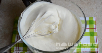 Фото приготовления рецепта: Йогуртовый мусс - шаг 5