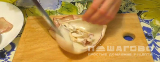 Фото приготовления рецепта: Нежный кальмар в сметанном соусе - шаг 4