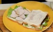 Фото приготовления рецепта: Клаб-сэндвич с курицей - шаг 4
