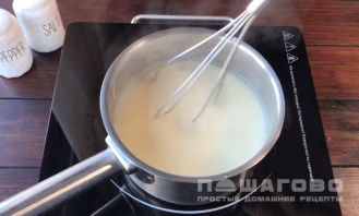 Фото приготовления рецепта: Лазанья из блинов с фаршем - шаг 4