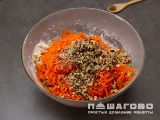 Фото приготовления рецепта: Морковный пирог - шаг 3