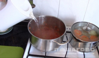 Фото приготовления рецепта: Суп харчо с фрикадельками - шаг 3