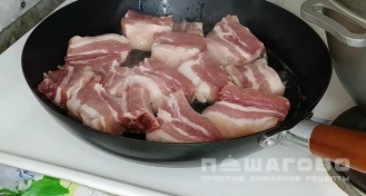 Фото приготовления рецепта: Жаркое по-деревенски со свиными ребрами - шаг 2
