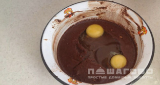 Фото приготовления рецепта: Брауни с какао в глазури - шаг 2