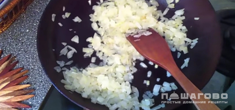 Фото приготовления рецепта: Жульен с курицей и грибами - шаг 3