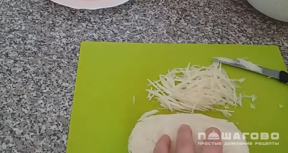Фото приготовления рецепта: Капустная солянка с мясом - шаг 4