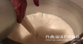 Фото приготовления рецепта: Домашний козий сыр - шаг 1