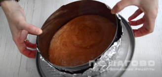 Фото приготовления рецепта: Торт-суфле с творогом - шаг 4