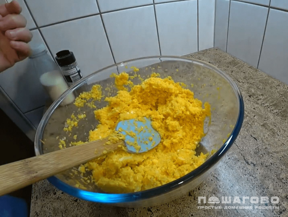 Фото приготовления рецепта: Чебуреки с тыквой - шаг 2