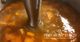 Фото приготовления рецепта: Суп-пюре из батата - шаг 7