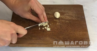 Фото приготовления рецепта: Чирбули (яичница по-грузински) - шаг 2