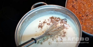 Фото приготовления рецепта: Лазанья болоньезе с соусом бешамель - шаг 4