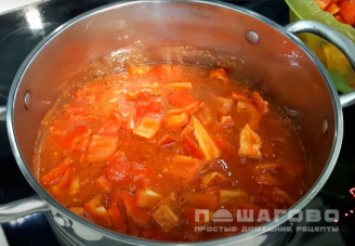 Фото приготовления рецепта: Лечо по-болгарски из помидор и перца - шаг 5