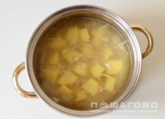 Фото приготовления рецепта: Суп с кукурузой и сладким перцем - шаг 4