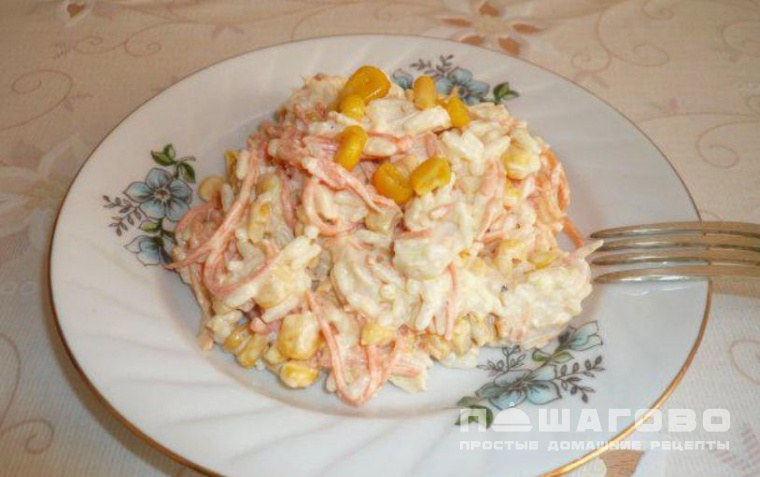 Салат с корейской морковью, курицей и рисом
