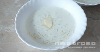 Фото приготовления рецепта: Молочный суп с вермишелью - шаг 3
