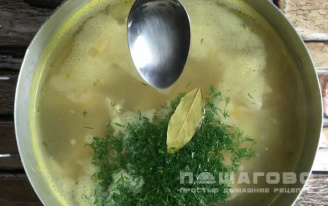 Фото приготовления рецепта: Куриный суп с вермишелью - шаг 6