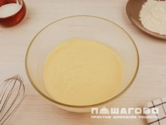 Фото приготовления рецепта: Апельсиновый бисквит - шаг 7