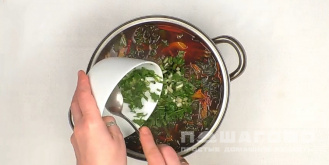 Фото приготовления рецепта: Суп с мангольдом - шаг 9