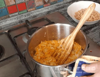 Фото приготовления рецепта: Суп с фасолью - шаг 2