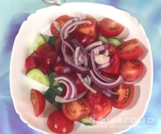 Фото приготовления рецепта: Греческий салат с сыром фетакса - шаг 1