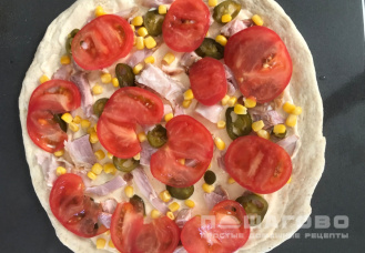 Фото приготовления рецепта: Пицца Карбонара по домашнему - шаг 5