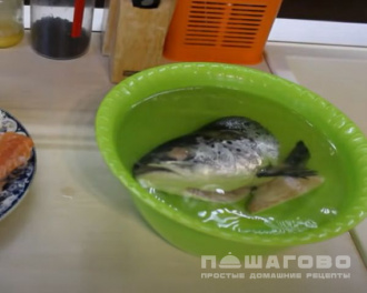 Фото приготовления рецепта: Рыбный суп из семги - шаг 1