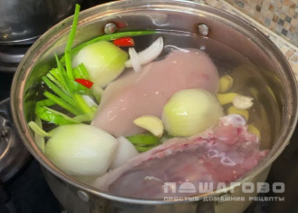 Фото приготовления рецепта: Японский суп - шаг 1